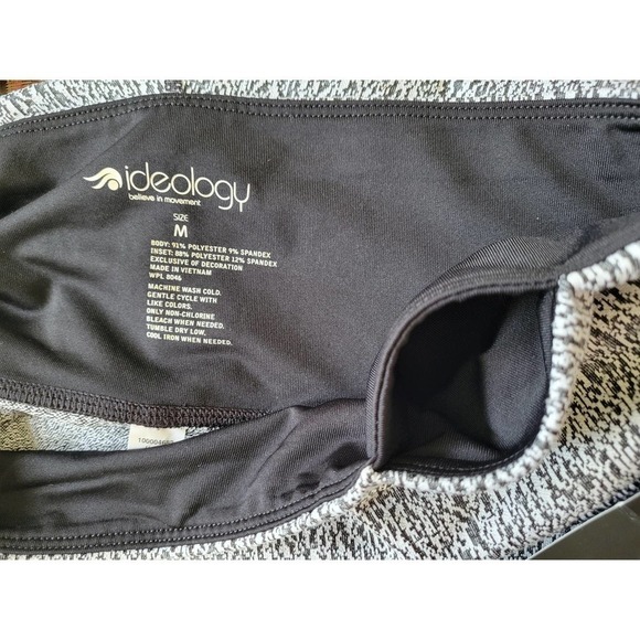 Ideology Women's Stash Pocket Leggings Gray Black Medium NWT - Picture 3 of 8